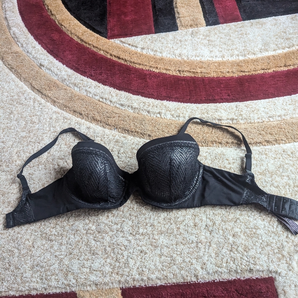 Victoria's Secret Body by Victoria Bra